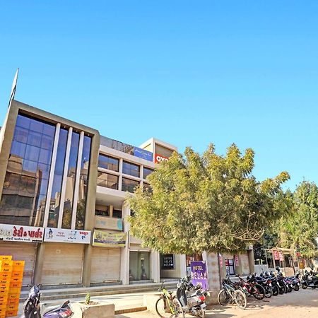 Fabhotel Relax Gandhinagar Exterior foto