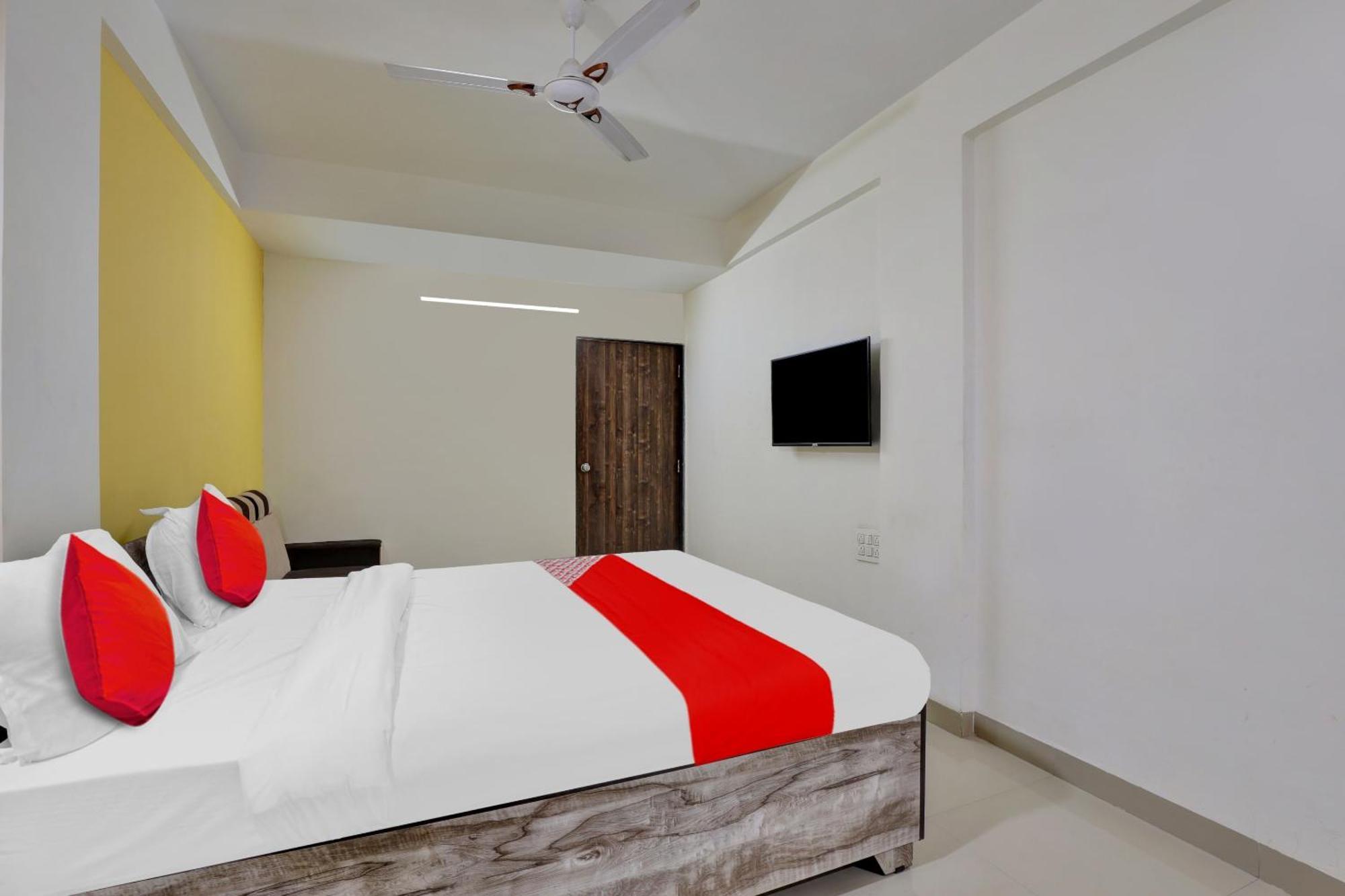 Fabhotel Relax Gandhinagar Exterior foto
