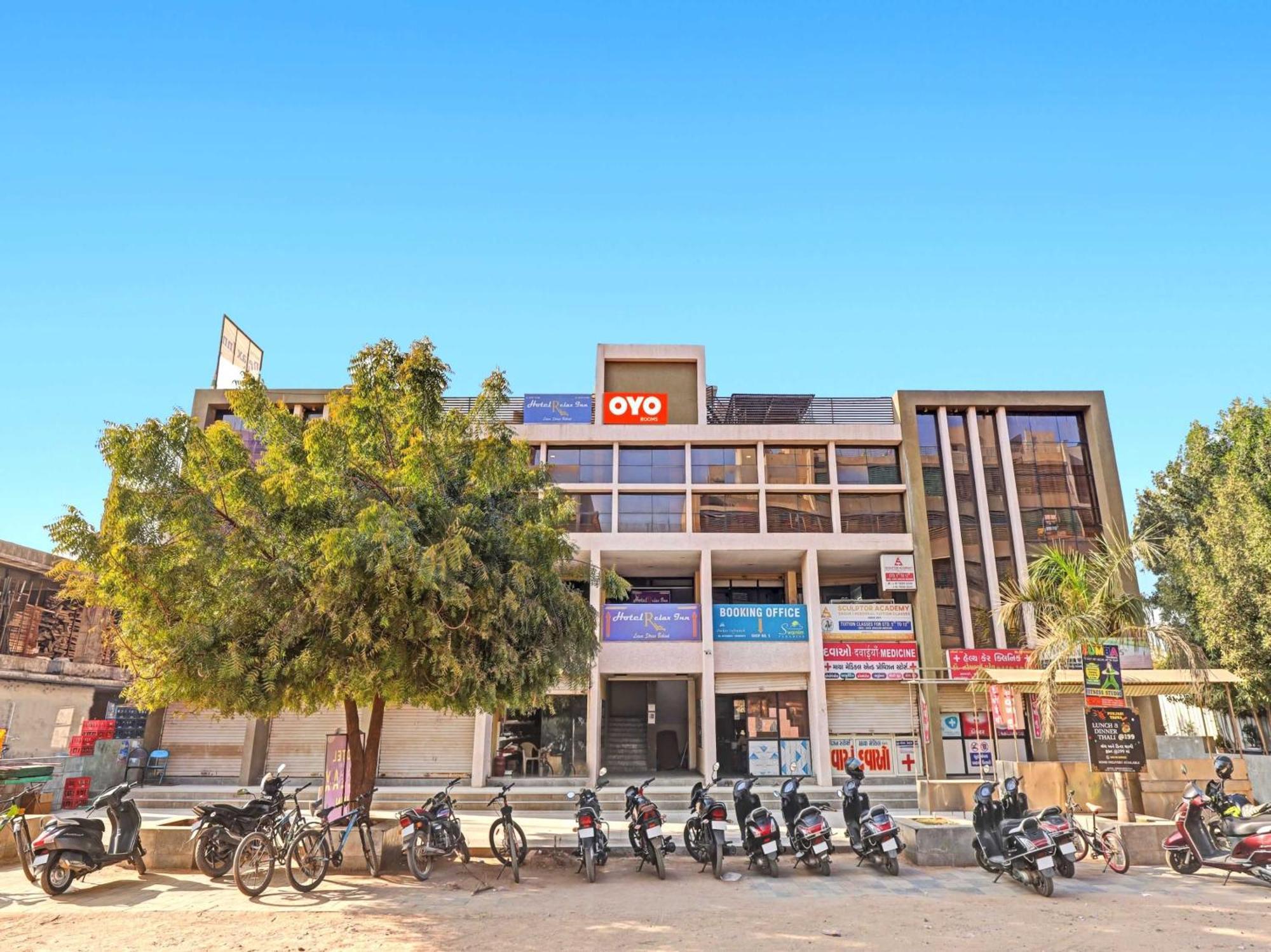 Fabhotel Relax Gandhinagar Exterior foto